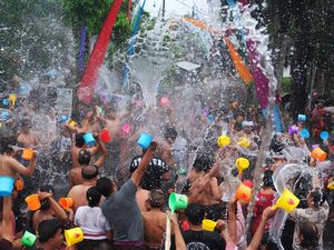 Melihat Keseruan Festival Air Suwat di Bali Melihat Keseruan Festival Air Suwat di Bali