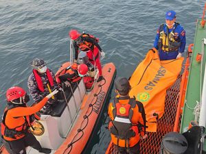 3 Hari Hilang Usai Terjatuh ke Laut, Warga Madina Tewas Terbawa Sejauh 25 NM