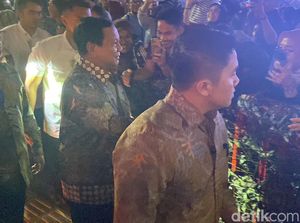 Ditemani Didit-Titiek, Prabowo Tinjau Perayaan Malam Tahun Baru di HI