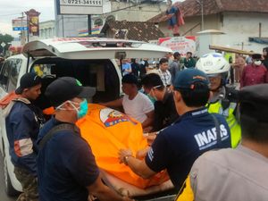 Mayat Pemuda Ditemukan dalam Parit di Lampung, Polisi: Korban Laka Tunggal