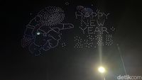 Potret Kemeriahan Perayaan Malam Tahun Baru di Pantai Lagoon Ancol