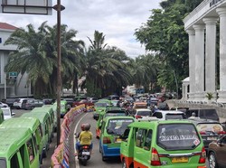 Kawasan Tugu Kujang Macet Imbas Arus Balik Wisatawan Puncak Bogor