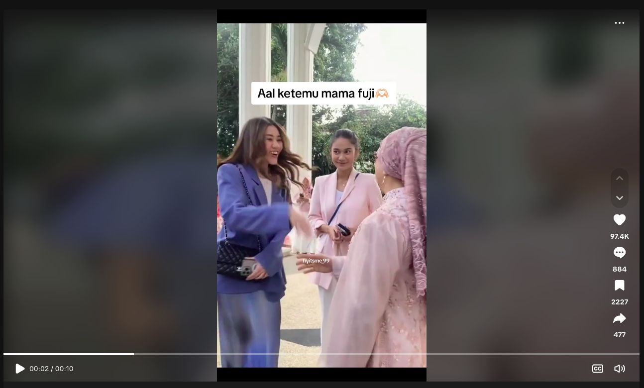 Momen pertemuan Aaliyah Massaid dan Ibunda Fuji