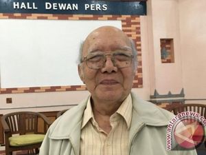 Video: Suasana Rumah Duka Ketua Dewan Pers Pertama Atmakusumah Astraatmadja