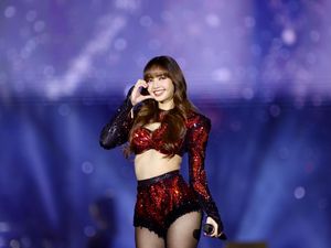 10 Idol K-Pop Paling Kaya di Dunia, Segini Jumlah Kekayaan Bersihnya 10 Idol K-Pop Paling Kaya di Dunia, Segini Jumlah Kekayaan Bersihnya
