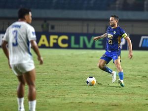 Misi Marc Klok Usai Hadapi Persija: Kini Fokus untuk Madura United Misi Marc Klok Usai Hadapi Persija: Kini Fokus untuk Madura United