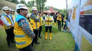 Menteri PU Lihat Langsung Proyek Pengendali Banjir di Semarang