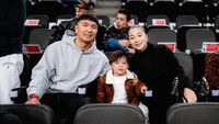 7 Foto Terbaru Nikita Willy Jadi Sorotan, Nonton NBA 1 Minggu Usai Lahiran