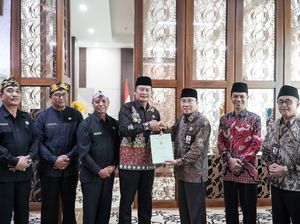 Pemkab Lamongan Hibahkan Lahan untuk Gedung Layanan Haji dan Umroh
