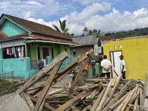 Puluhan Rumah di Tasikmalaya Rusak Diterjang Angin Puting Beliung