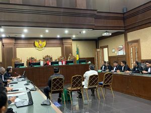 Saksi Sakit, Sidang 3 Hakim Pembebas Ronald Tannur Ditunda