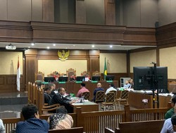 Hakim Cecar Saksi Korupsi Truk Basarnas soal Bikin Rekening Pakai Nama Ponakan