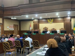 Saksi Korupsi Truk Basarnas Cerita Duit untuk BPK Disimpan di Laci Hotel