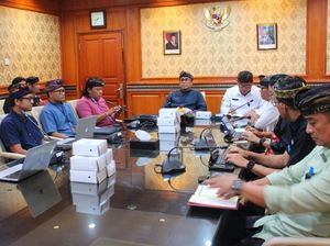 Pemkot Denpasar Siapkan Masterplan untuk Tata Kabel Fiber Optik Pemkot Denpasar Siapkan Masterplan untuk Tata Kabel Fiber Optik
