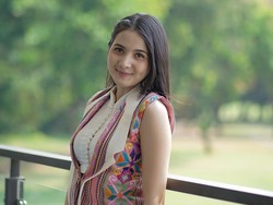 Bulan Sutena Klarifikasi Video Viral: Itu AI, Bukan Aku!