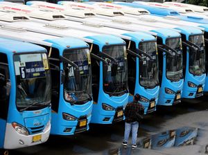 Bus Gratis Trans Koetaradja Berhenti Beroperasi Bus Gratis Trans Koetaradja Berhenti Beroperasi