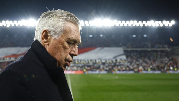 Soccer Football - LaLiga - Rayo Vallecano v Real Madrid - Campo de Futbol de Vallecas, Madrid, Spain - December 14, 2024 Real Madrid coach Carlo Ancelotti before the match REUTERS/Susana Vera