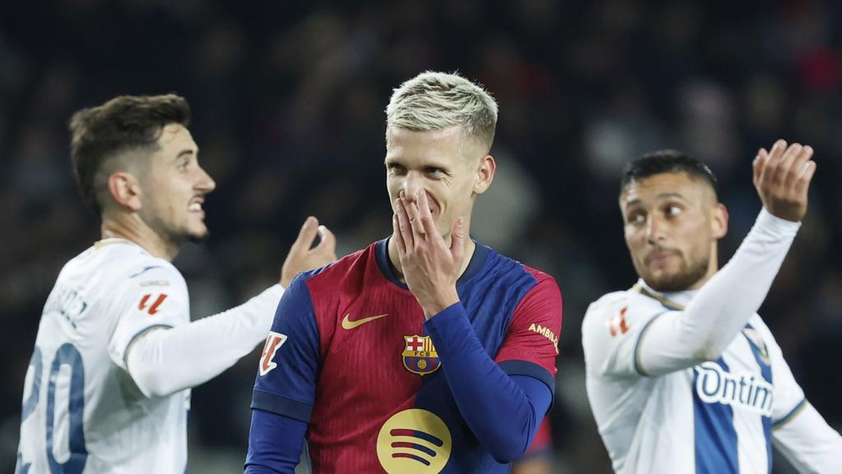 Klub-klub LaLiga bakal gugat operator liga jika Dani Olmo didaftarkan (AP/Joan Monfort)