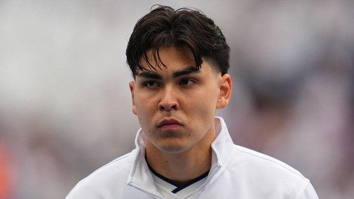 COPENHAGEN, DENMARK - MAY 9: Eric Kahl of Aarhus GF looks on prior to the DBU Pokalen 2023/2024 Final match between Silkeborg IF and Aarhus GF at Parken Stadium on May 9, 2024 in Copenhagen, Denmark. (Photo by Ulrik Pedersen/DeFodi Images via Getty Images)