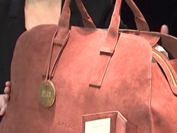 Video: Cek Isi Tas Hadiah untuk Para Pemenang Golden Globe Awards