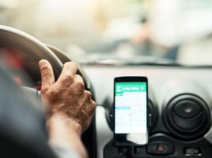 Turis Norwegia Babak Belur Dihajar Pengemudi Taksi Online yang Sok Tahu Turis Norwegia Babak Belur Dihajar Pengemudi Taksi Online yang Sok Tahu