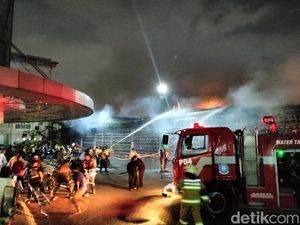 Bangunan Kontrakan di Gang RS Mata Bandung Kebakaran Bangunan Kontrakan di Gang RS Mata Bandung Kebakaran