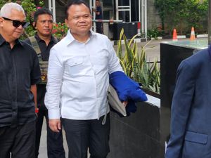 Eks Dirjen Imigrasi Ronny Sompie Diperiksa KPK Terkait Kasus Hasto Eks Dirjen Imigrasi Ronny Sompie Diperiksa KPK Terkait Kasus Hasto