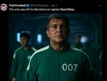 Meme Barcelona Gagal Daftarkan Dani Olmo, Laporta Main Squid Game