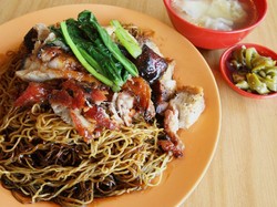 Pasangan Ini Jualan Mie di Kuala Lumpur, Raup Cuan Rp 36 Juta!