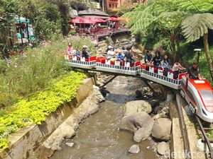 Keseruan Keliling Asia Africa Lembang Pakai Kereta Mini Keseruan Keliling Asia Africa Lembang Pakai Kereta Mini