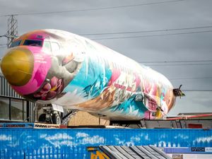 Unik! Bekas Jet Pribadi Pablo Escobar Jadi Hotel Mewah