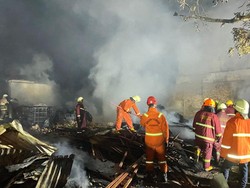 Gudang Kayu di Pekanbaru Terbakar, 2 Rumah-Gudang Properti Terdampak