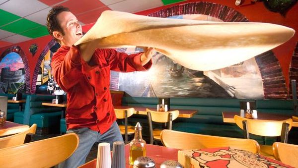 Unik! 10 Potret Rekor Pizza Dunia yang Curi Perhatian