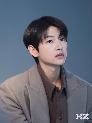 Confirmed! Song Joong Ki Main di Rom-com Terbaru KBS