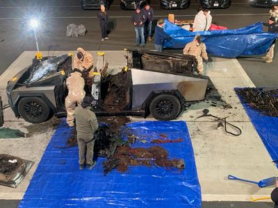 Terungkap Isi Tesla Cybertruck yang Meledak di Depan Hotel Trump