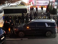 Penyidik dan Jaksa Dihadang, Presiden Korsel Batal Digelandang