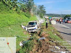 Laka Beruntun Tol Ungaran, Muatan Truk Bahan Kimia Hidrogen Peroksida Tumpah