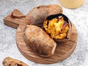 4 Tips Memanggang Ubi Cilembu agar Keluar Madu dan Rasanya Legit 4 Tips Memanggang Ubi Cilembu agar Keluar Madu dan Rasanya Legit