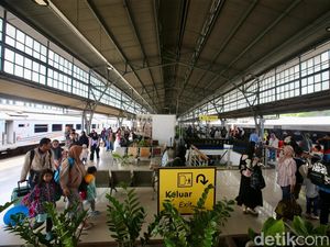 KAI Catat 246 Ribu Penumpang Pulang Kampung di Awal Ramadan
