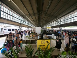 KAI Catat 246 Ribu Penumpang Pulang Kampung di Awal Ramadan