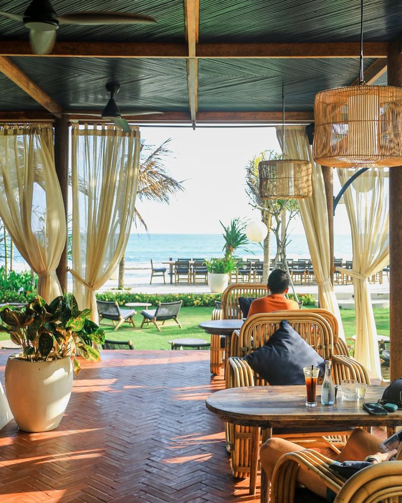 Kafe yang gres buka di Bali