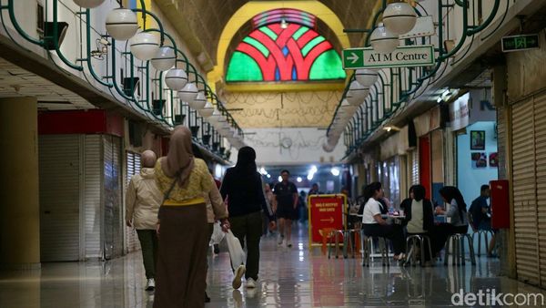 Kawasan Bawah Tanah Mal Blok M Mulai Hidup Kembali