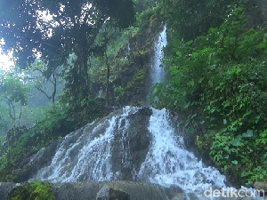 Video Wisata Air Terjun dan Goa Karst di Lumajang Video Wisata Air Terjun dan Goa Karst di Lumajang