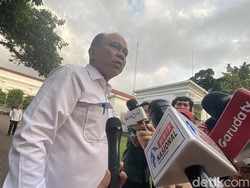 Budi Arie Ungkap Arahan Prabowo: Bahan Baku Makan Gizi Gratis Harus dari RI