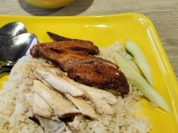 Pelanggan Ini Ditagih Bayaran Ekstra saat Minta Piring Kosong