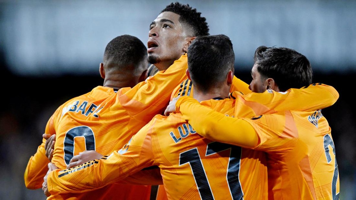 Real Madrid menang 2-1 atas Valencia meski bermain dengan 10 orang dan sempat tertinggal lebih dulu (Foto: REUTERS/Pablo Morano)