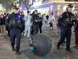 China Pamer Robocop Bola Ala Star Wars Versi Gahar China Pamer Robocop Bola Ala Star Wars Versi Gahar