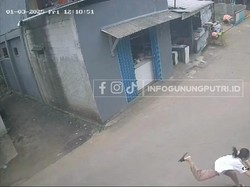 Video Rekaman CCTV Jambret Gasak HP Penjual Es Teh di Bogor, Korban hingga Terseret