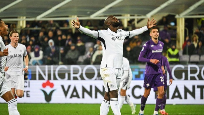 FIRENZE, ITALY - JANUARY 04:  SSC Napoli player Romelu Lukaku in action during the Serie A match between Fiorentina and Napoli at Artemio Franchi Stadium on January 04, 2025 in Firenze, Italy. (Photo by SSC Napoli/Getty Images)