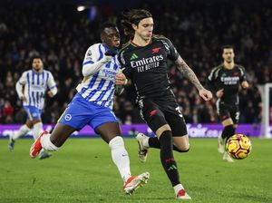 Video: Arsenal Kepeleset di Markas Brighton